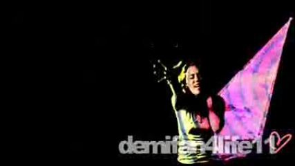 Take it off, Miley ! // x 