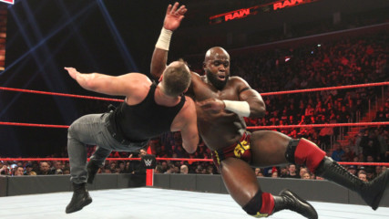 Dean Ambrose vs. Apollo Crews - Intercontinental Championship Match: Raw, Dec. 31, 2018