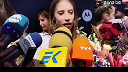 Празнично посрещане за ансамбъла по художествена гимнастика