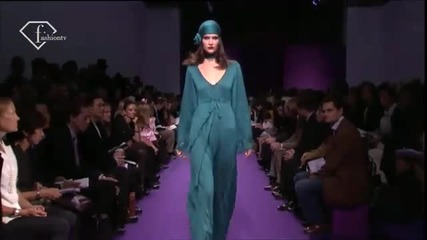 fashiontv Ftv.com - Paris Fw S S 11 - Andrew Gn Show 
