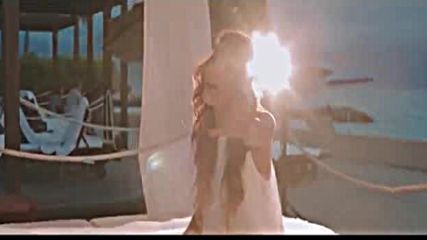 Daniela Calvario - Desnudame