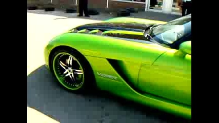 Много красив Dodge viper... 