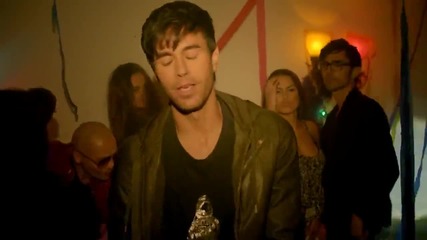 Превод / 2014 / Enrique Iglesias ft. Pitbull - I'm A Freak ( Оfficial Video )