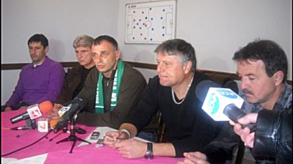 Тони Здравков: Подписах с Ботев Вр за 6 месеца плюс 1 година, можех да остана в Левски