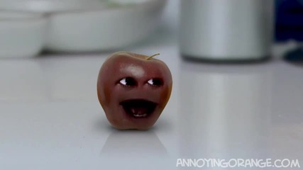 Annoying Orange Theme Song Attack!