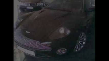 Aston Martin 