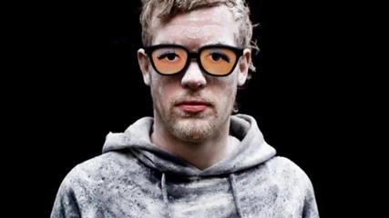 Rusko - Hold On (feat. Amber Coffman) (sub Focus Remix)