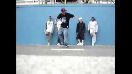 C - Walk crip walk London 5 Way 