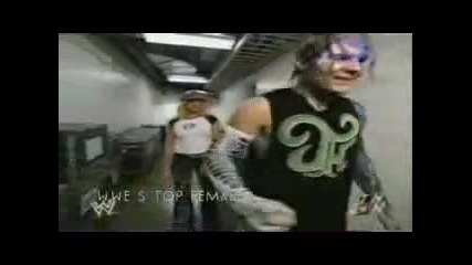 Wwe - Trish Stratus Целува Jeff Hardy