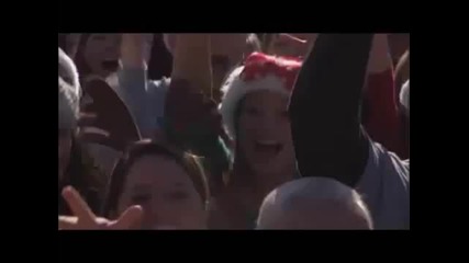 Justin Bieber - Mistletoe Santa Clause is Coming to Town - Disney World Christmas Parade