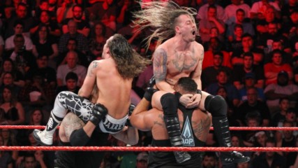 AOP vs. Gregory James & Barrett Brown: Raw, Sept. 17, 2018