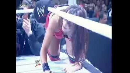 Elimination Chamber 2010 - Layla & Michelle Mccool vs Gail Kim & Maryse 