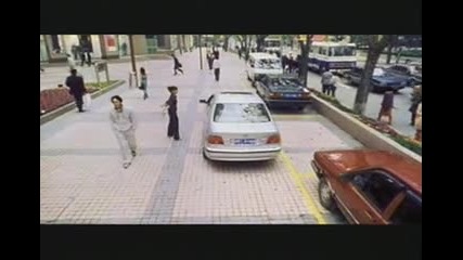 Как се паркира кола