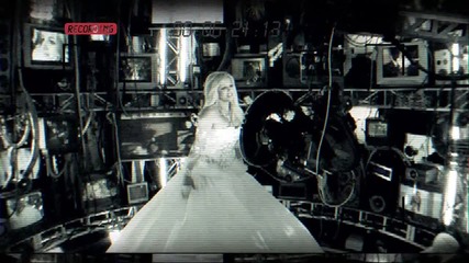 Britney Spears – Hold It Against Me (teaser #1)