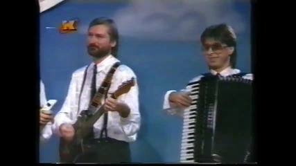 Lepa Brena - Pesma narodna