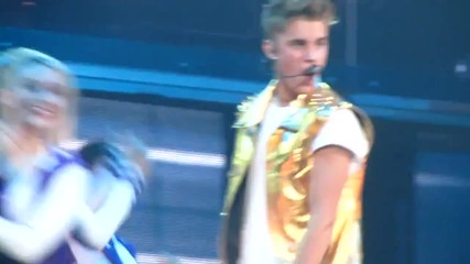 Страхотно Изпълнение на " Boyfriend " ( Believe Tour 2012 )