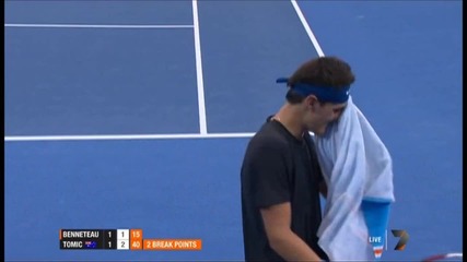 Tomic vs Benneteau - What a Shot From Tomic!