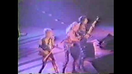 Judas Priest - Ram It Down (live)