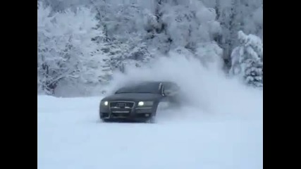 Audi S8 Drift