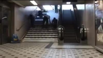 Страхотна идея и начин да накараш хората да изберат стълбите а не ескалатора