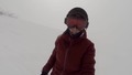 Мечка преследва сноубордистка, докато си прави селфи (ВИДЕО)