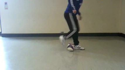 Learn to do The Popcorn - football soccer skills - how to do hard soccer tricks
