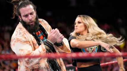 Trish Stratus interrupts Elias: Raw, Aug. 27, 2018
