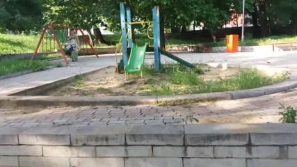 "Красива" детска площадка във Варна