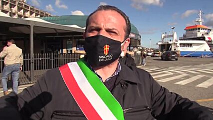 Italy: 'Kidnapped in Sicily' - Messina Mayor as he blocks Strait to decry Super Green Pass