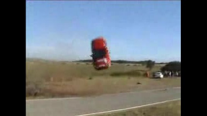 Unbelievable Crash Rally Peugeot 206