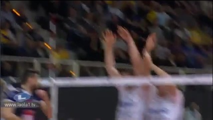 Cristian Savani 4th meter spike