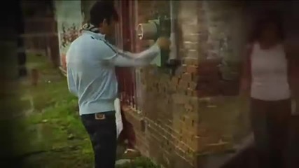 Enrique Iglesias - Amigo Vulnerable ( Official Video)