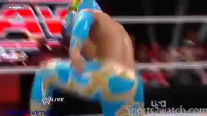 Sin Cara finisher!