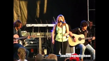 Kelly Clarkson Because Of You Live Acoustic Version Brent Brown Ballpark, Orem Summerfest, Utah 