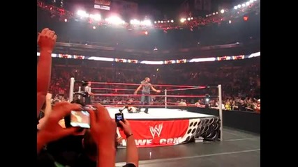 Triple H прави Sweet Chin Music 