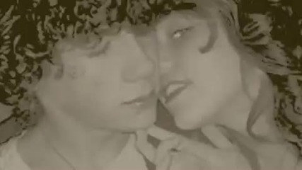 Nick & Miley ; Dont let me fall.