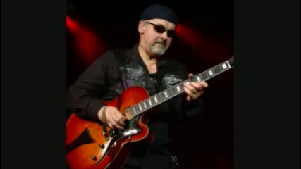 Paul Carrack - Looking Back Over My Shoulder 