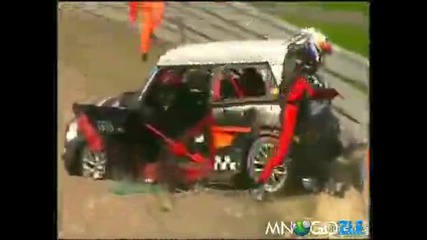 Mini Cooper салто от стена
