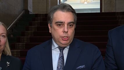 Асен Василев: Преди 17 април е невъзможно да се организират избори