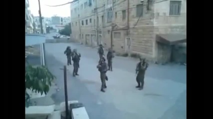 Israeli Soldiers Dancing 