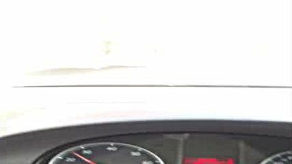 Автобус се движи с несъобразена скорост