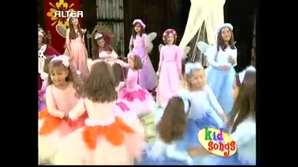 i oraia koimomeni - tha kano mia euhi - zoyzoynia