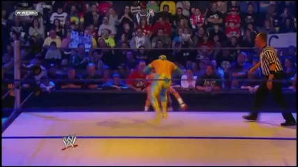 Sin Cara - Suicide Dive