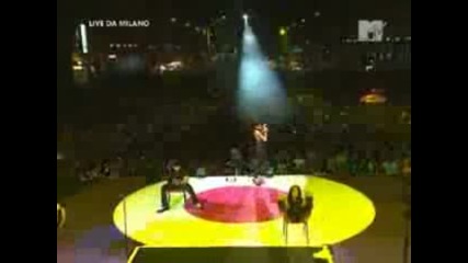Rihanna - Shut up and Drive - Live