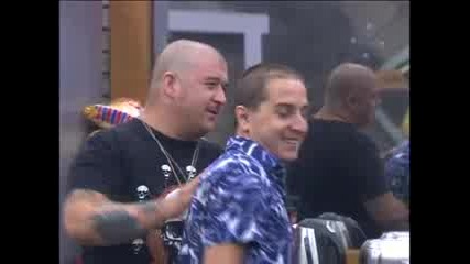 Big Brother F Веско се бъзика с Давид