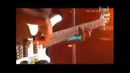 Robert Trujillo bass solo