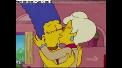 Marge Simpson Beso Lesbiana 