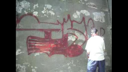 Tru - One Graffiti Bombing Throw at the sea
