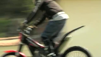 Freestyle - Жулиен Дюпон в замъка на Дракола