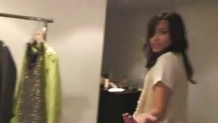 Demi Lovato Backstage on Tour! Feat. Jonas Brothers